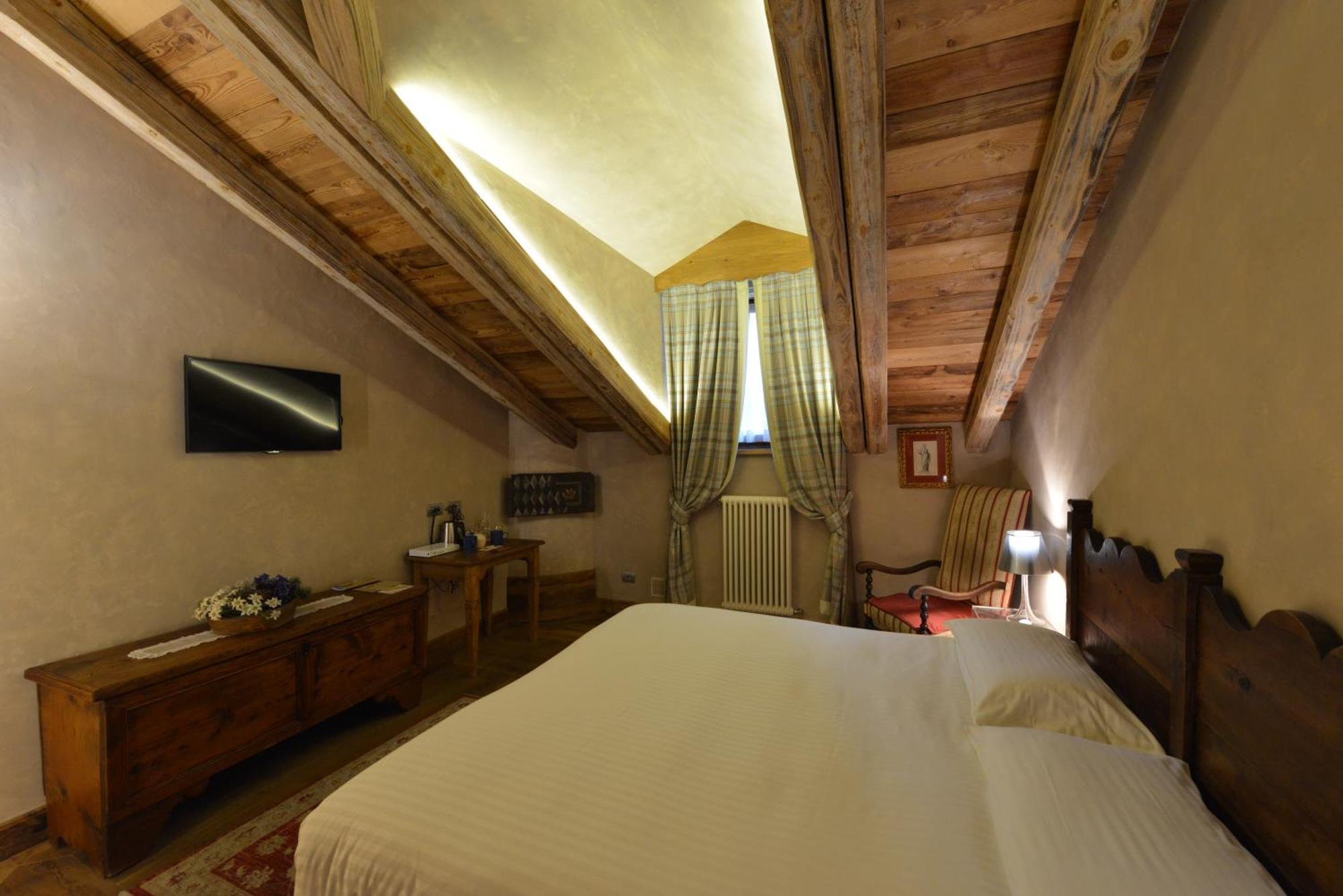Le Reve Charmant Aosta Room photo